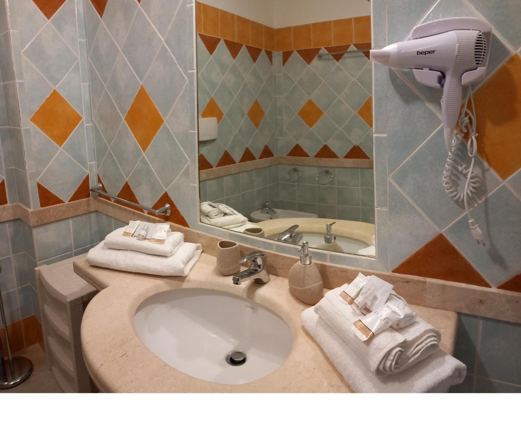 Sun Lovers Home Is Molas Pula Extérieur photo